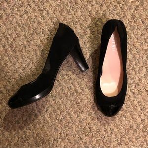 Black heels size 7